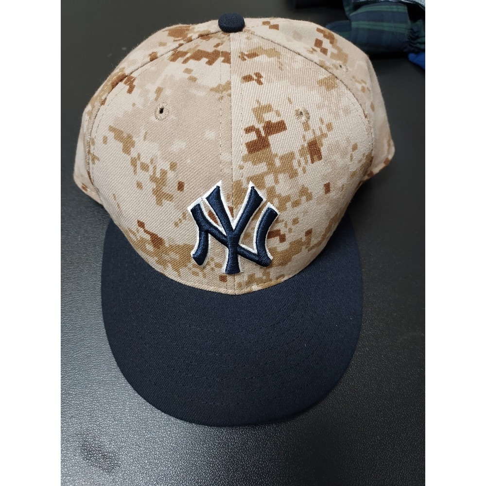 New York Yankees Mens Size 8 New Era 59Fifty Digital Camo Hat Fitted Made USA